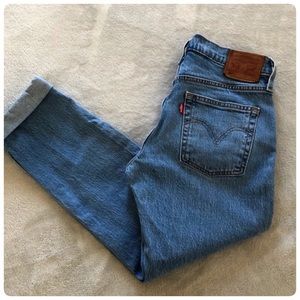Levi's 501 Tapered Jeans
